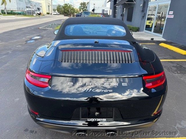 2017 Porsche 911 Carrera Cabriolet - 22957592 - 31