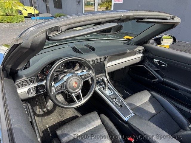 2017 Porsche 911 Carrera Cabriolet - 22957592 - 35