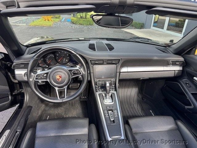 2017 Porsche 911 Carrera Cabriolet - 22957592 - 40