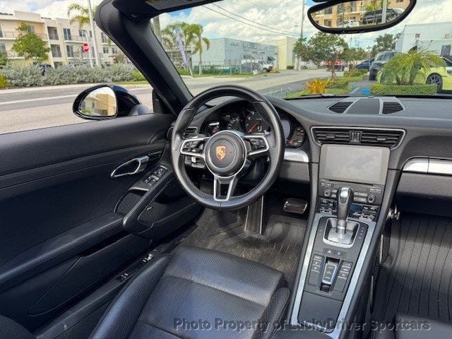 2017 Porsche 911 Carrera Cabriolet - 22957592 - 41