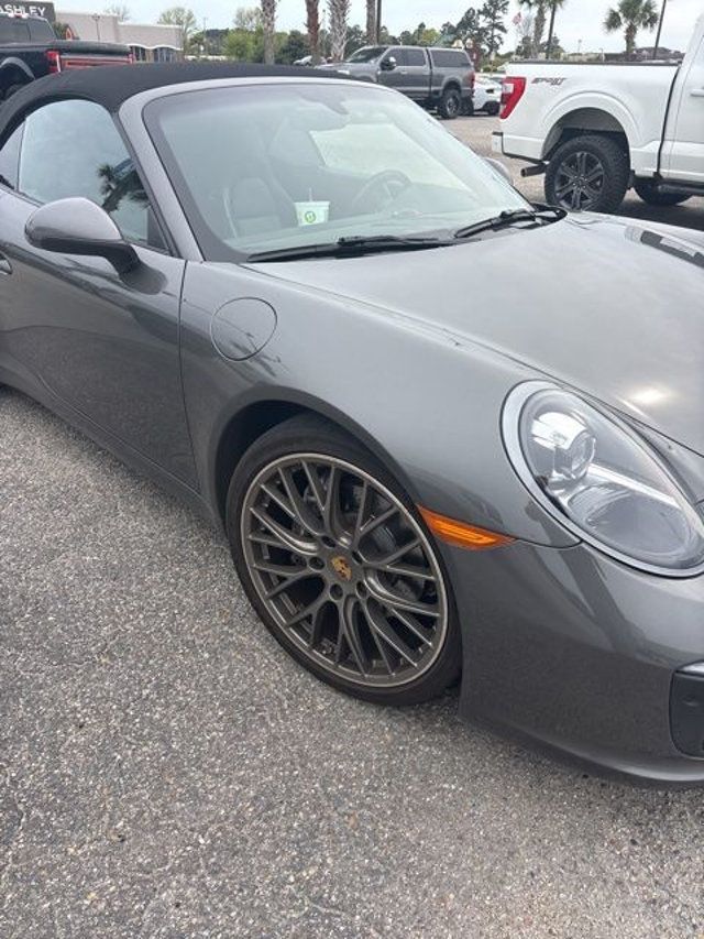 2017 Porsche 911 Carrera Cabriolet - 23009902 - 10