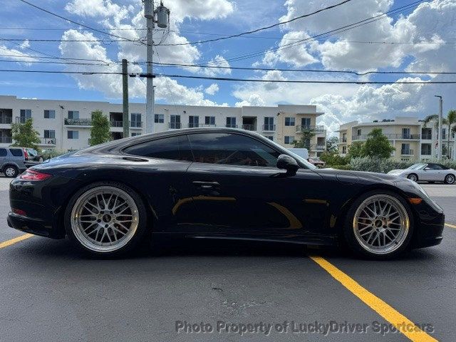 2017 Porsche 911 Carrera Coupe - 23041462 - 9