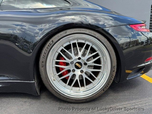 2017 Porsche 911 Carrera Coupe - 23041462 - 13