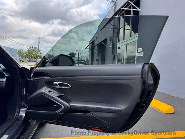 2017 Porsche 911 Carrera Coupe - 23041462 - 15