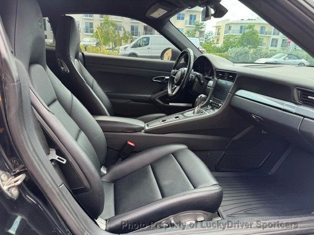 2017 Porsche 911 Carrera Coupe - 23041462 - 30