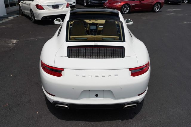 2017 Porsche 911 Carrera Coupe - 23056780 - 12