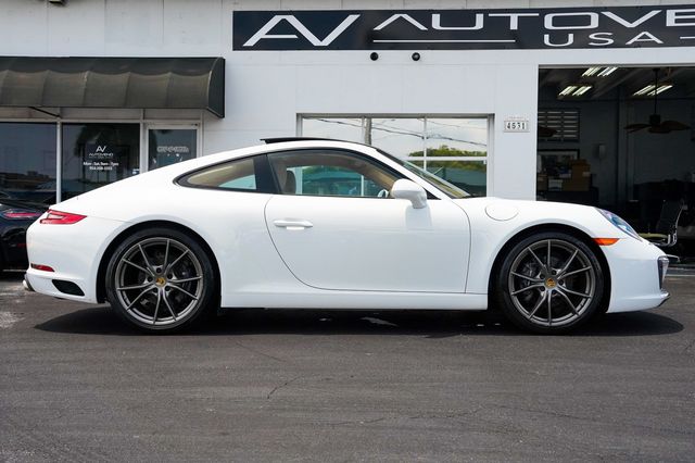 2017 Porsche 911 Carrera Coupe - 23056780 - 16