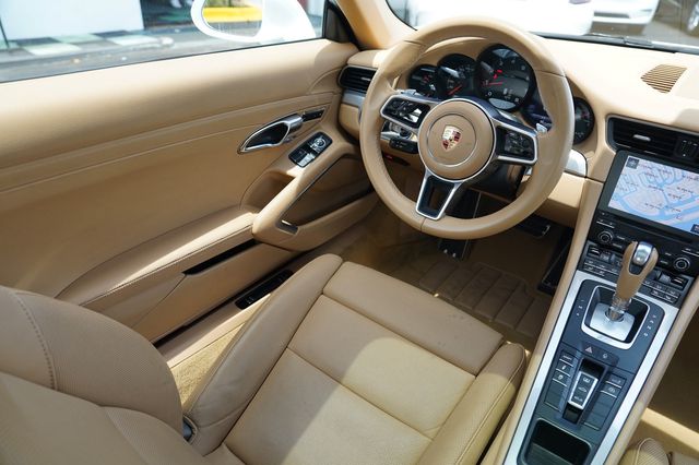 2017 Porsche 911 Carrera Coupe - 23056780 - 17