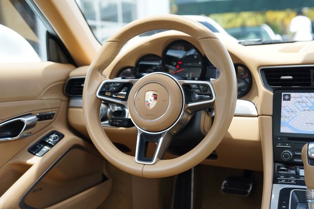 2017 Porsche 911 Carrera Coupe - 23056780 - 25