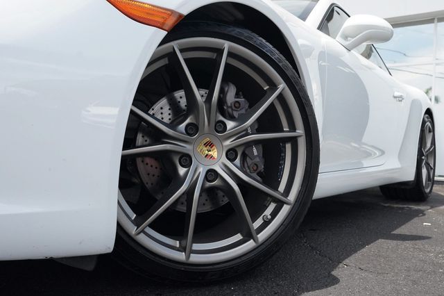 2017 Porsche 911 Carrera Coupe - 23056780 - 27