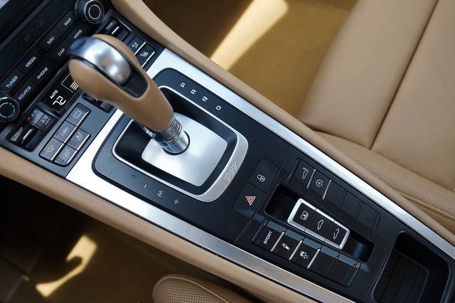 2017 Porsche 911 Carrera Coupe - 23056780 - 30