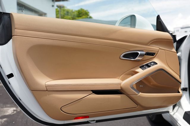 2017 Porsche 911 Carrera Coupe - 23056780 - 32