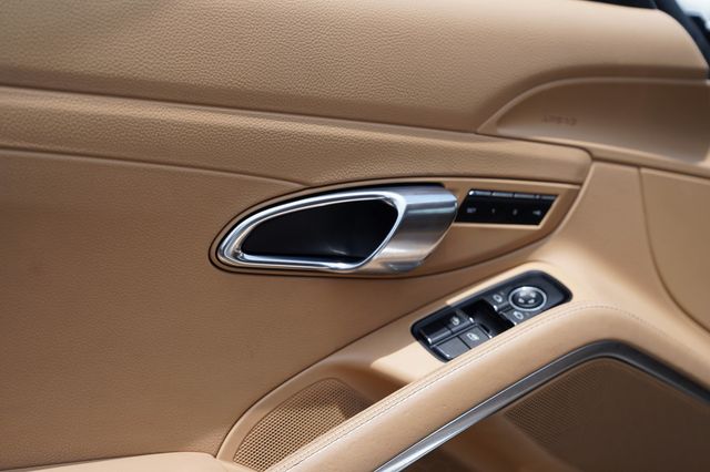 2017 Porsche 911 Carrera Coupe - 23056780 - 33