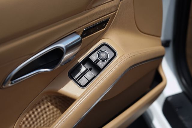 2017 Porsche 911 Carrera Coupe - 23056780 - 34