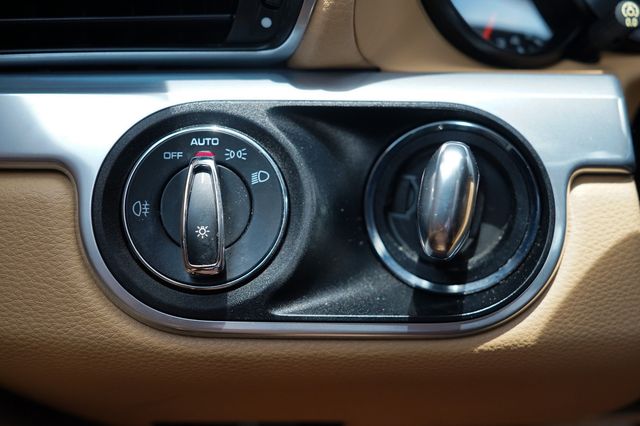 2017 Porsche 911 Carrera Coupe - 23056780 - 35
