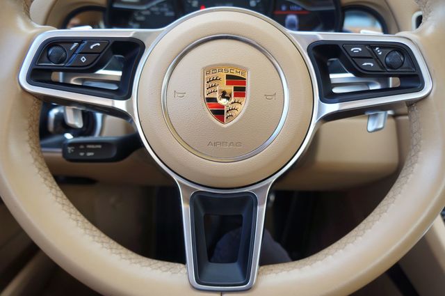 2017 Porsche 911 Carrera Coupe - 23056780 - 43