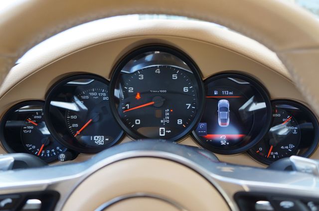 2017 Porsche 911 Carrera Coupe - 23056780 - 44