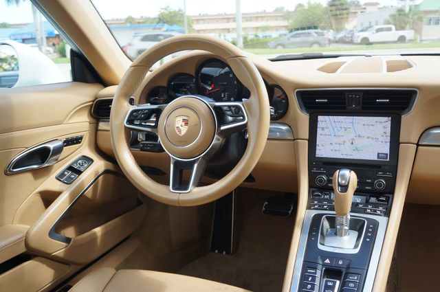 2017 Porsche 911 Carrera Coupe - 23056780 - 48