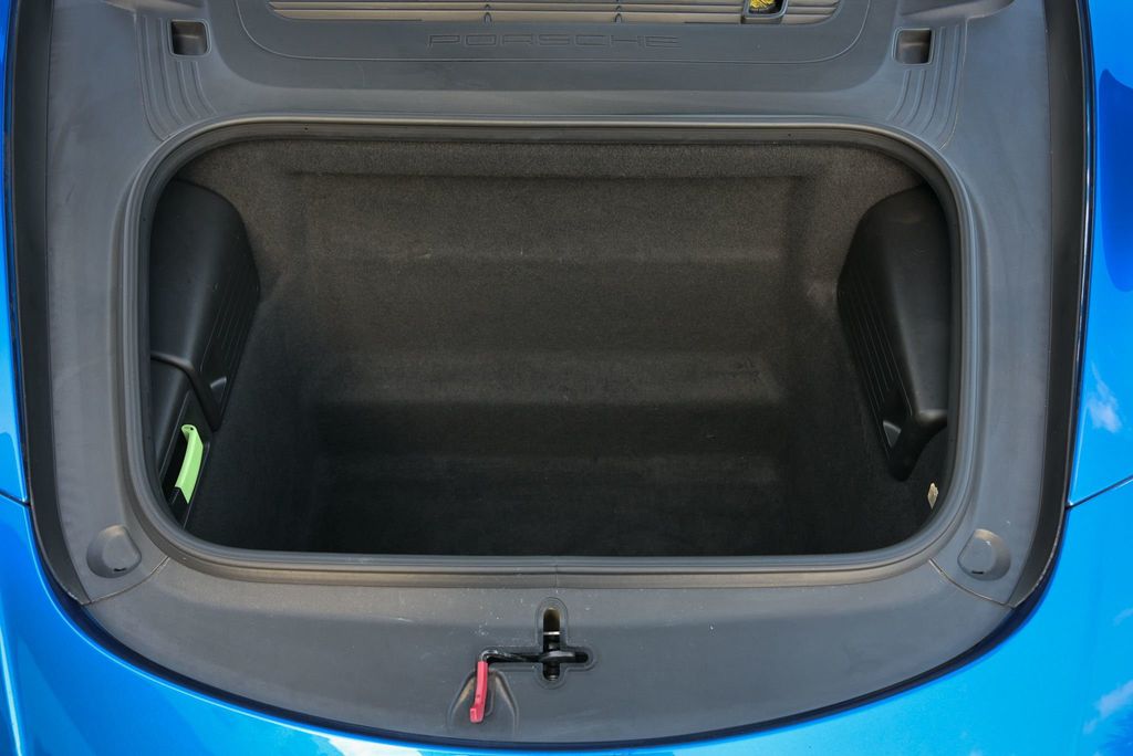 2017 Porsche 911 Carrera Coupe - 22987487 - 18