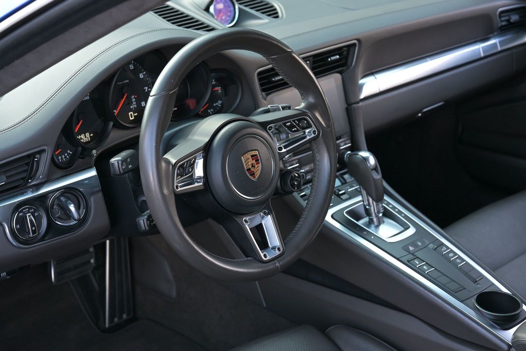 2017 Porsche 911 Carrera Coupe - 22987487 - 20