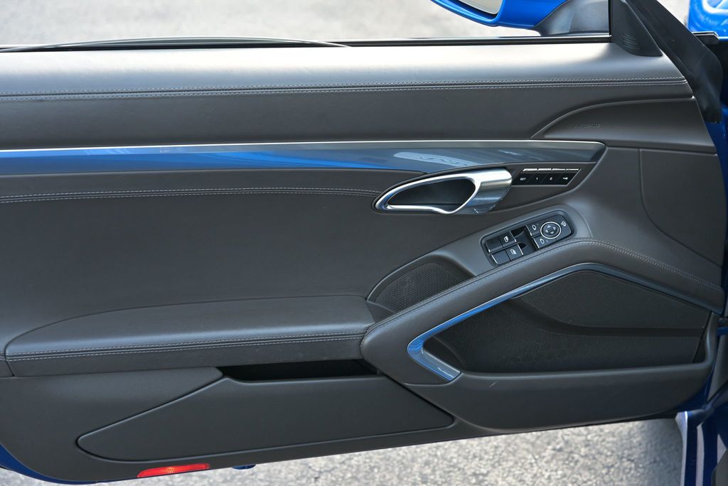 2017 Porsche 911 Carrera Coupe - 22987487 - 21