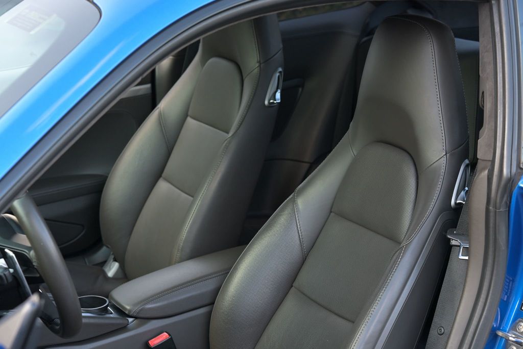 2017 Porsche 911 Carrera Coupe - 22987487 - 25