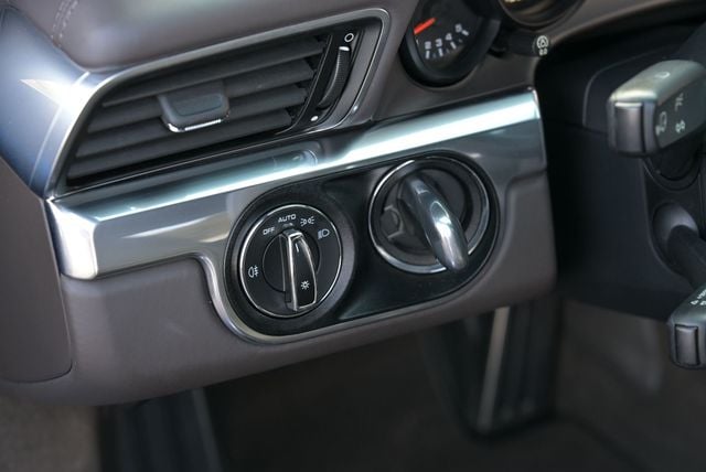 2017 Porsche 911 Carrera Coupe - 22987487 - 26