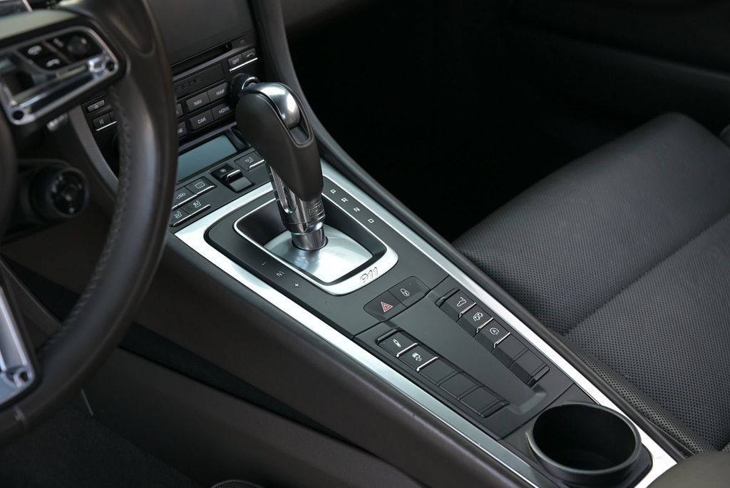 2017 Porsche 911 Carrera Coupe - 22987487 - 27