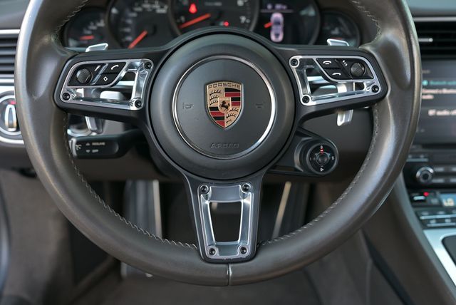 2017 Porsche 911 Carrera Coupe - 22987487 - 37