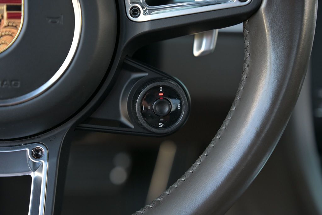 2017 Porsche 911 Carrera Coupe - 22987487 - 38