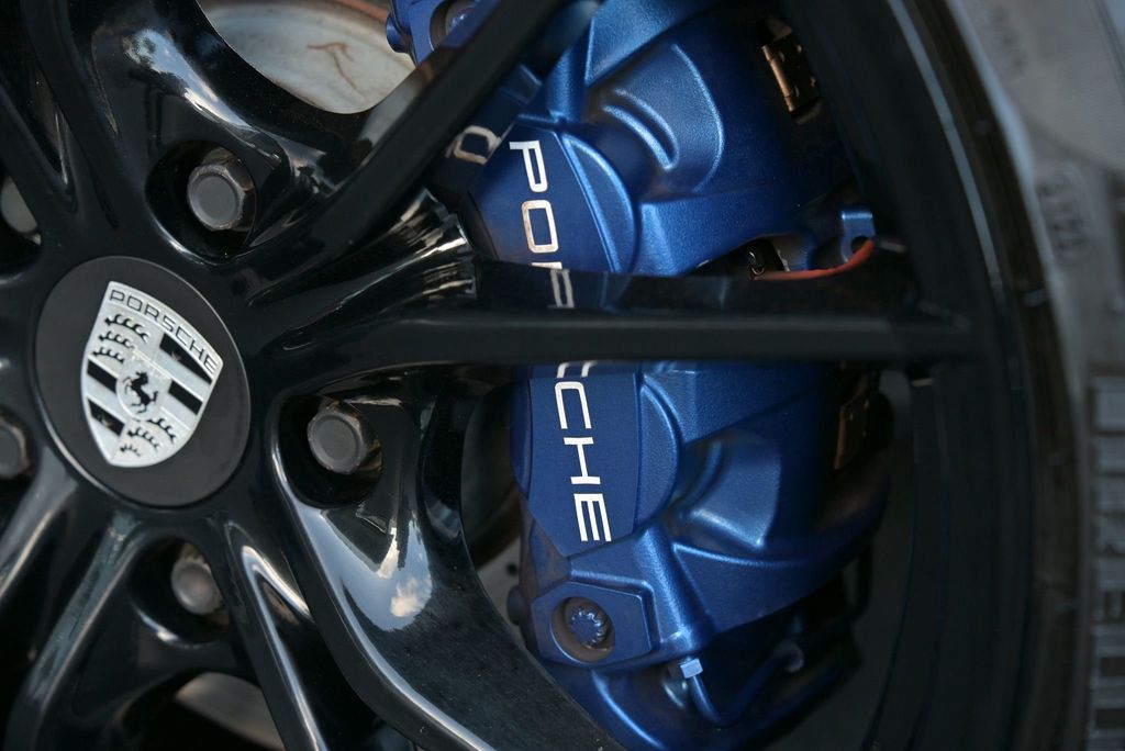 2017 Porsche 911 Carrera Coupe - 22987487 - 52