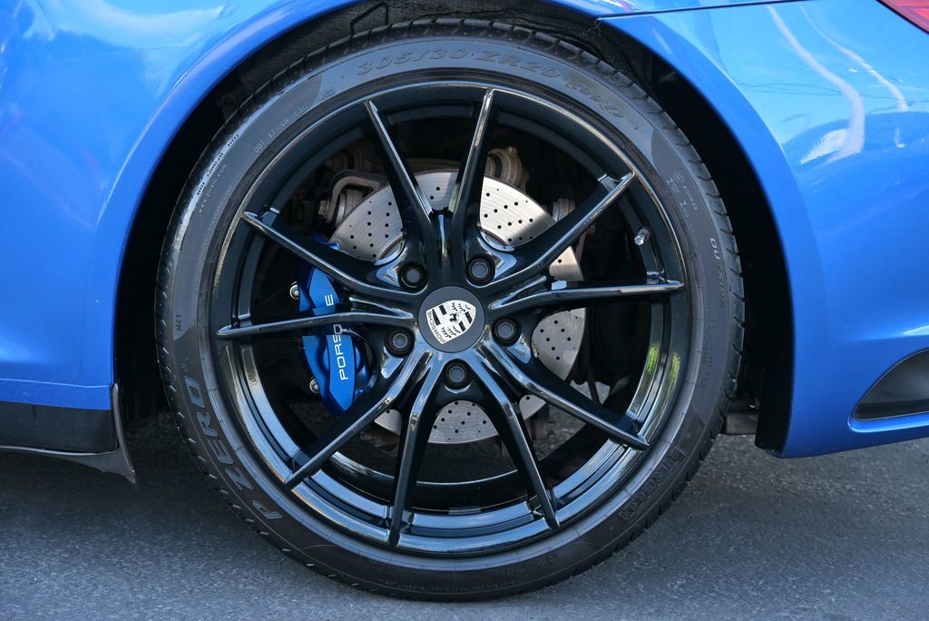 2017 Porsche 911 Carrera Coupe - 22987487 - 6