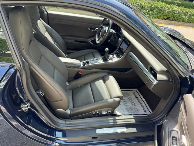 2017 Porsche 911 Carrera Coupe 2D - 22944652 - 10