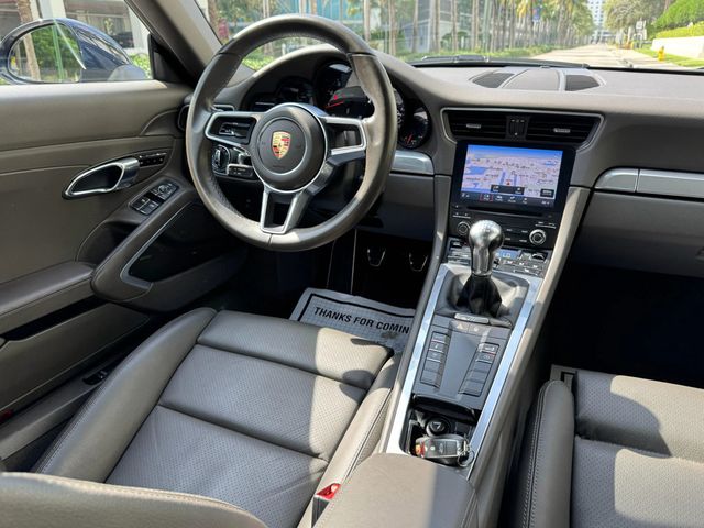 2017 Porsche 911 Carrera Coupe 2D - 22944652 - 12