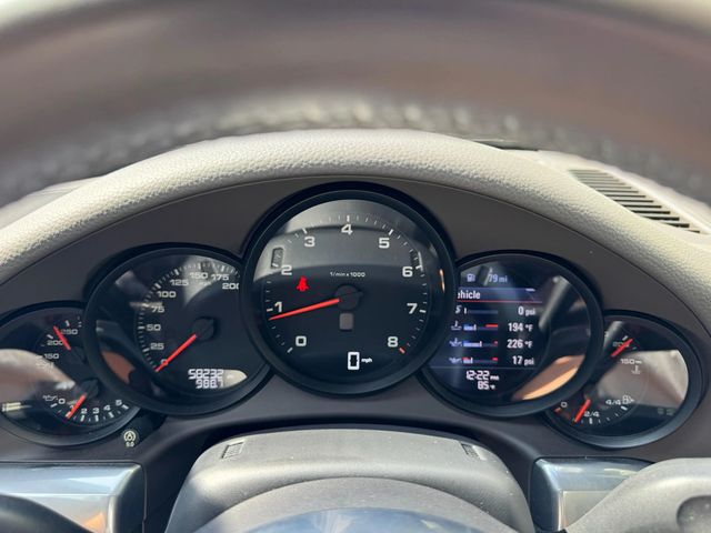 2017 Porsche 911 Carrera Coupe 2D - 22944652 - 24