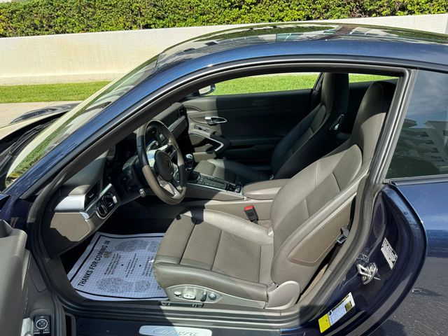 2017 Porsche 911 Carrera Coupe 2D - 22944652 - 7