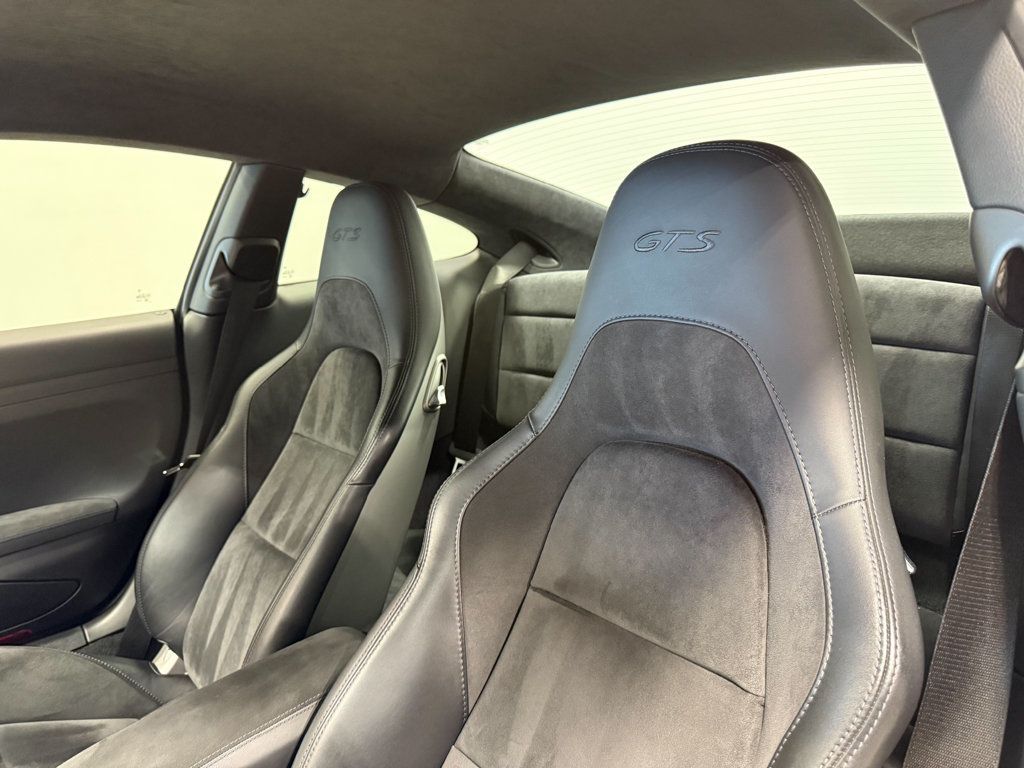2017 Porsche 911 Carrera GTS Coupe - 23078282 - 24