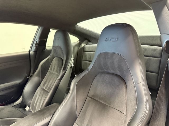 2017 Porsche 911 Carrera GTS Coupe - 23078282 - 24