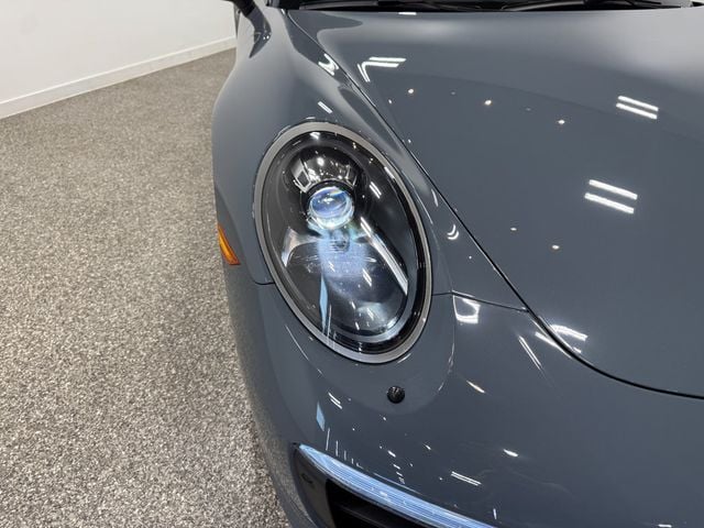 2017 Porsche 911 Carrera GTS Coupe - 23078282 - 2