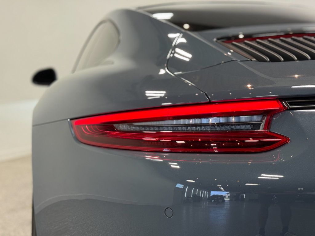 2017 Porsche 911 Carrera GTS Coupe - 23078282 - 82