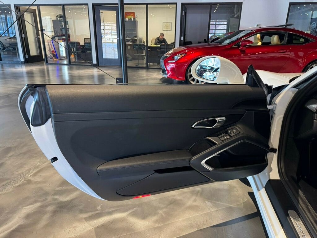 2017 Porsche 911 Carrera/MoonRoof/BoseSurroundSound/PDLS+/CarbonFiberIntPkg - 22955612 - 8