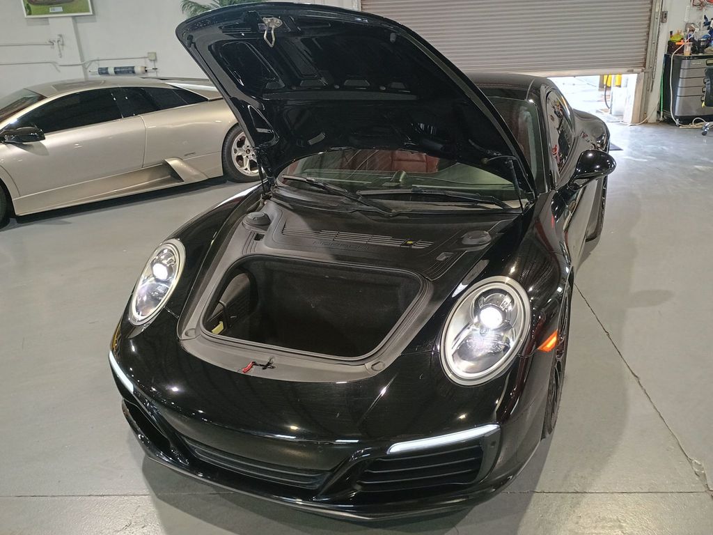 2017 Porsche 911 Carrera S Coupe Clean Carfax - 23038833 - 37