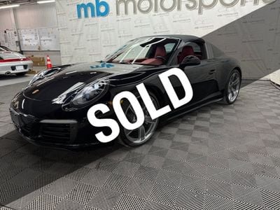 2017 Porsche 911 - WP0BA2A94HS132161