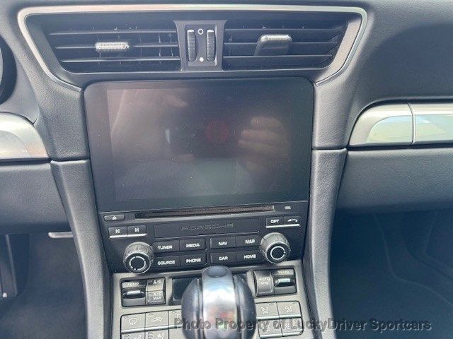 2017 Porsche 911 Turbo Cabriolet - 22996278 - 28