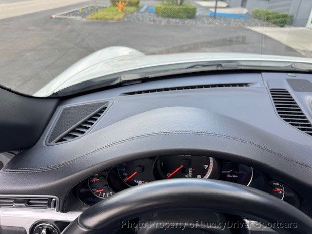 2017 Porsche 911 Turbo Cabriolet - 22996278 - 31
