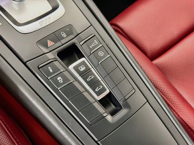 2017 Porsche 911 Turbo Coupe - 23094199 - 23