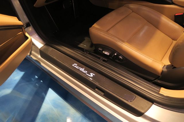 2017 Porsche 911 Turbo S Cabriolet - 22739751 - 13