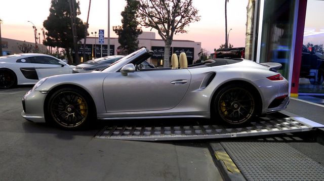2017 Porsche 911 Turbo S Cabriolet - 22739751 - 44