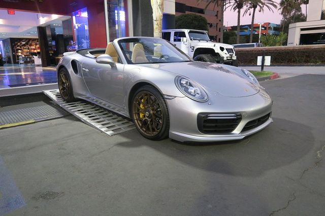 2017 Porsche 911 Turbo S Cabriolet - 22739751 - 46