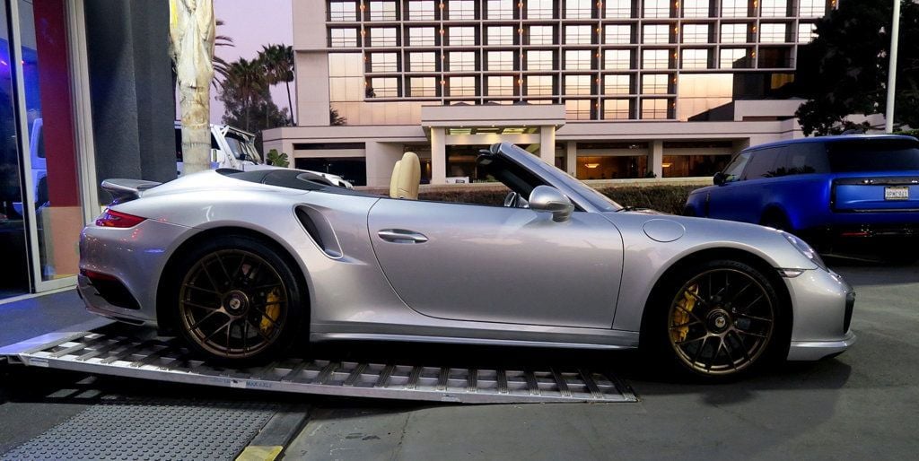 2017 Porsche 911 Turbo S Cabriolet - 22739751 - 5